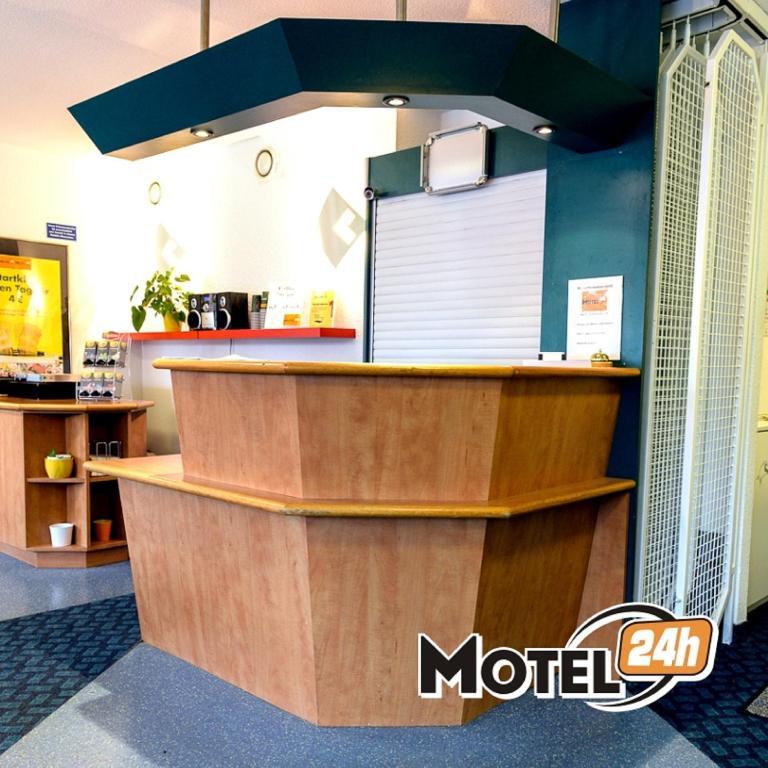 Motel 24H Koeln Frechen Exterior photo