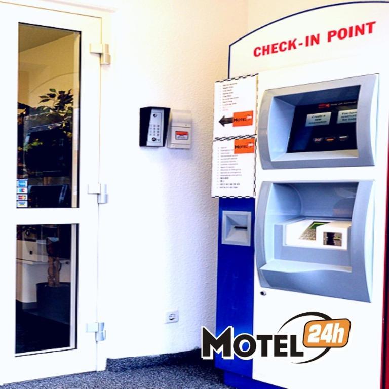 Motel 24H Koeln Frechen Exterior photo